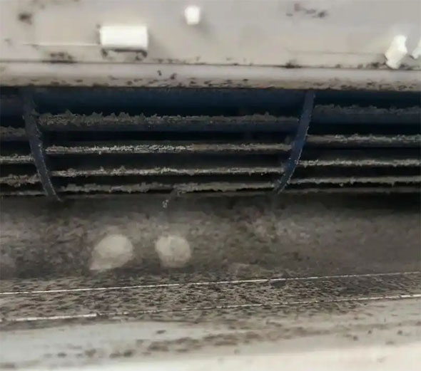 禹州空调吹的风有股烧焦味是怎么回事